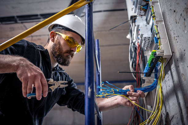 Best Local Electrician Companies  in Saybrook On The Lake, OH